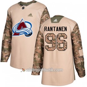 Män Ishockey Colorado Avalanche Tröja Mikko Rantanen 96 Adidas 2017-2018 Camo Veterans Day Practice Authentic